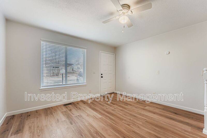 Townhouse for rent at 17697 E Loyola Dr #B, Aurora, CO 80013