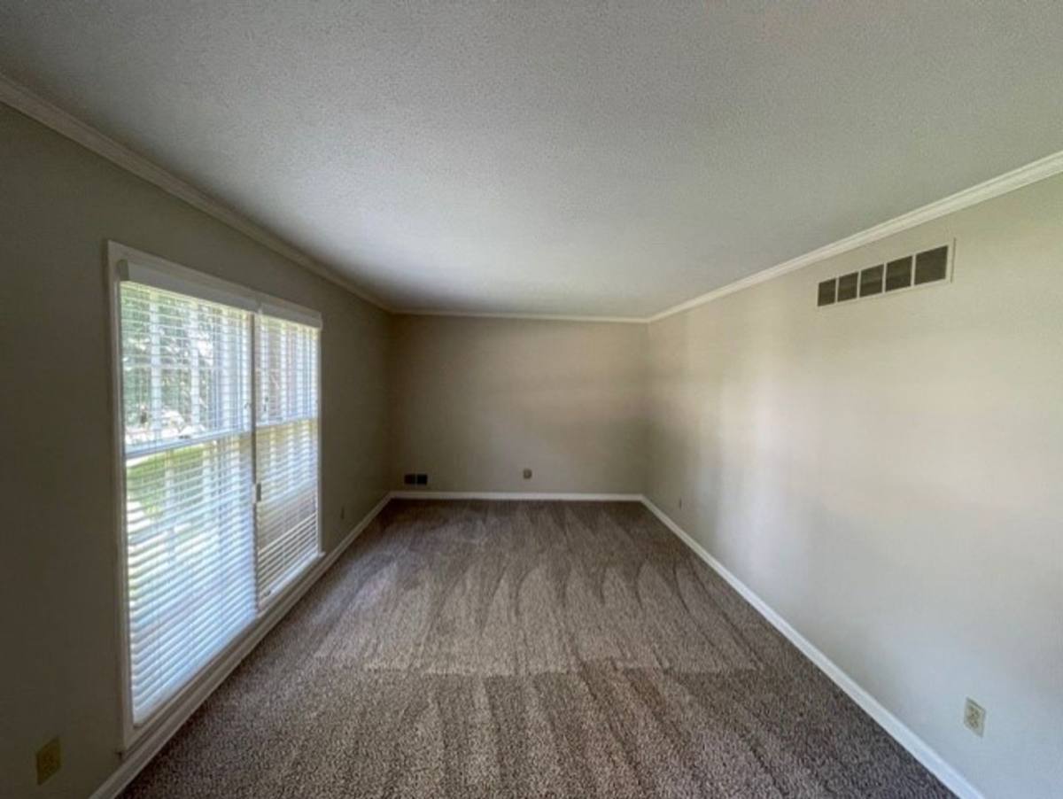 House for rent at 1210 Rasco Rd W, Southaven, MS 38671
