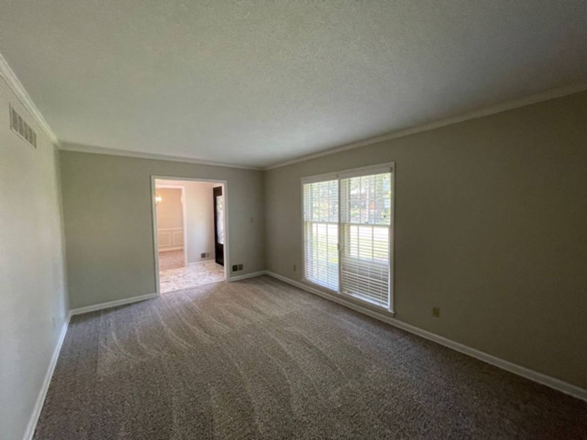 House for rent at 1210 Rasco Rd W, Southaven, MS 38671