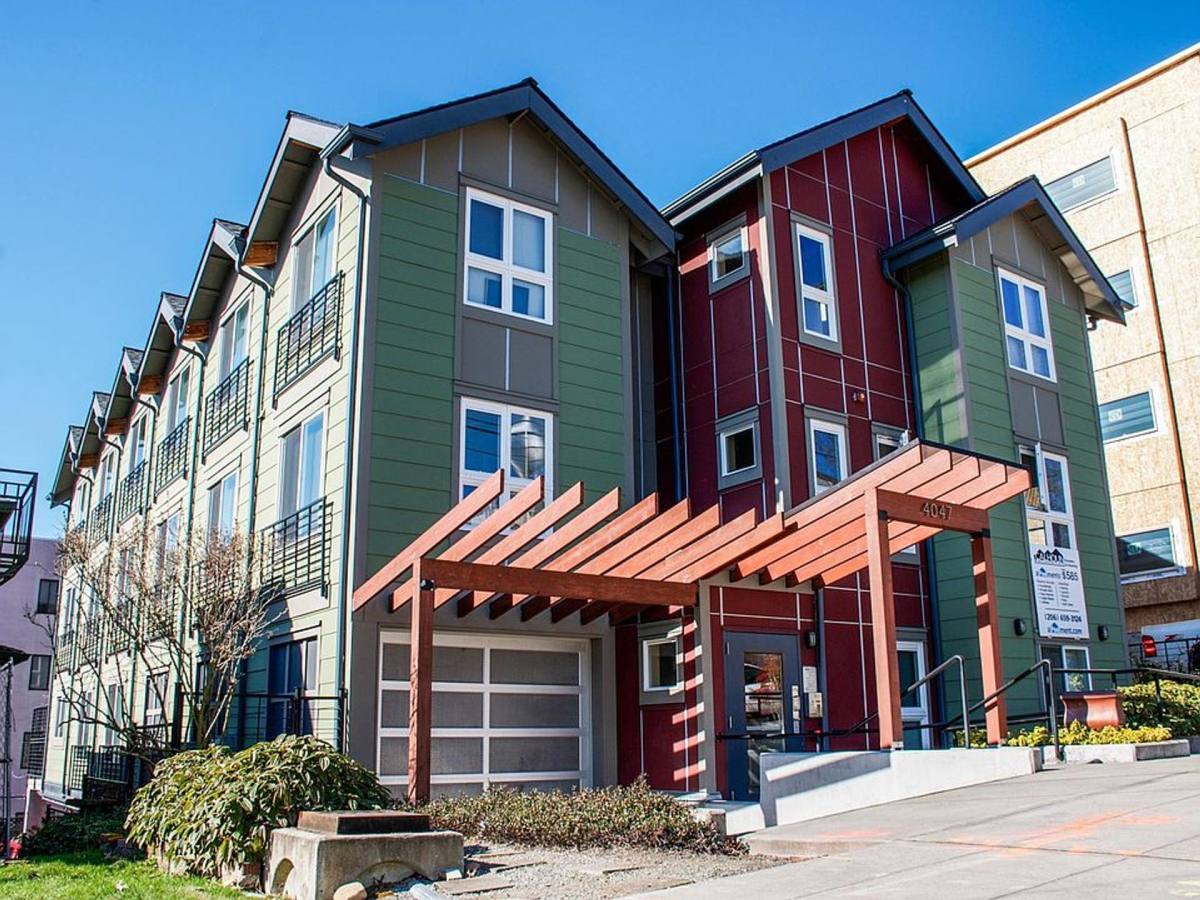 Apartment for rent at 4047 8th Ave NE, Seattle, WA 98105