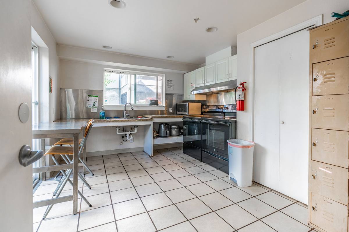 Apartment for rent at 4047 8th Ave NE, Seattle, WA 98105