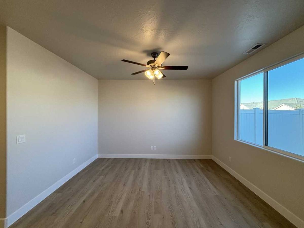 Townhouse for rent at 667 E Eureka Alley, Washington, UT 84780