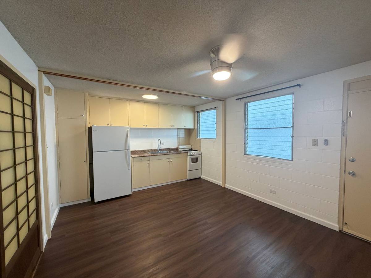Apartment for rent at 433 Pau St, Honolulu, HI 96815