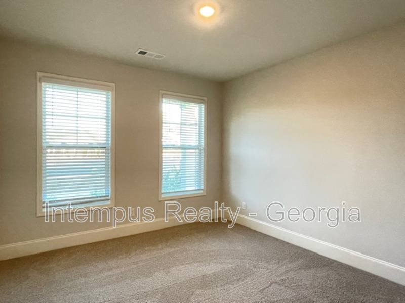 House for rent at 44 Garnet Dr, Acworth, GA 30101