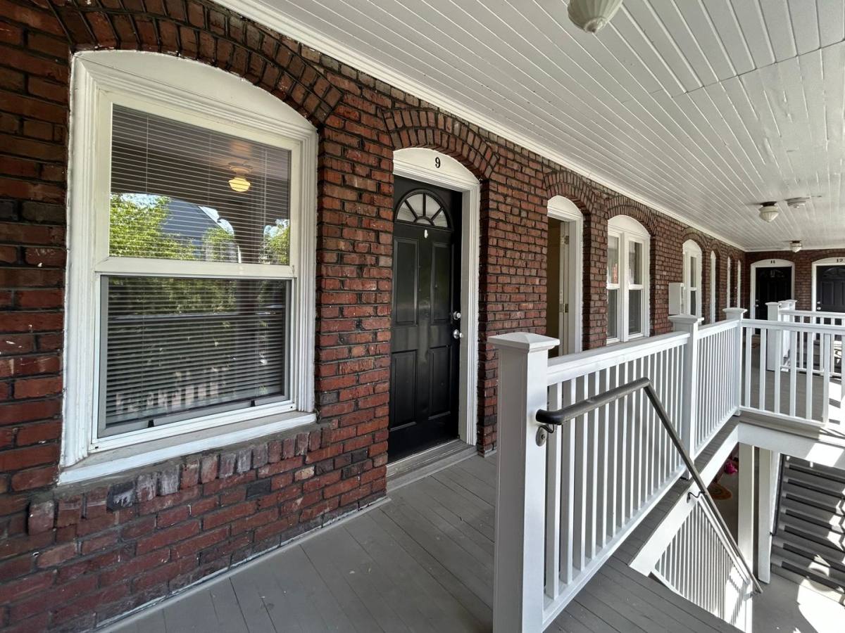 Apartment for rent at 1830 NW 24th Place, Portland, OR 97210