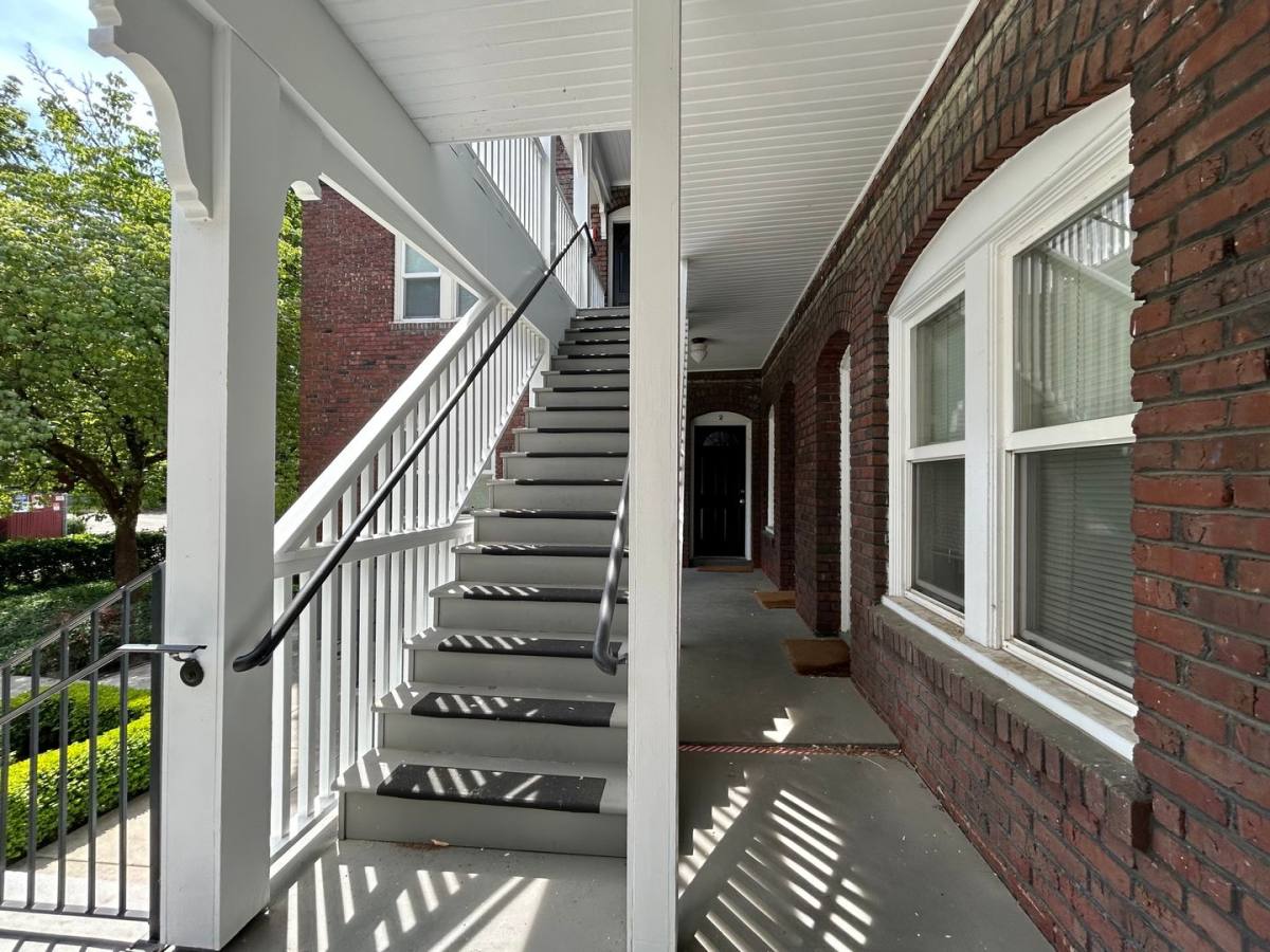 Apartment for rent at 1830 NW 24th Place, Portland, OR 97210