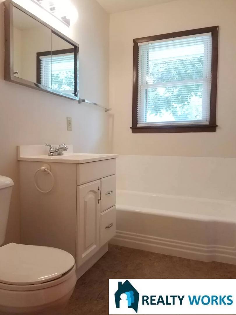 House for rent at 632 N 68th St, Lincoln, NE 68505