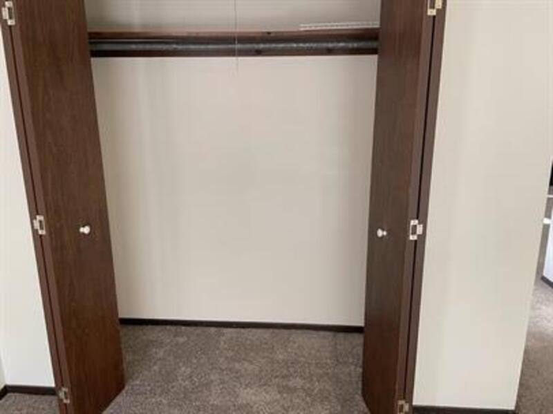 Apartment for rent at 512 Breezy Point Dr #12, Clinton, IA 52732