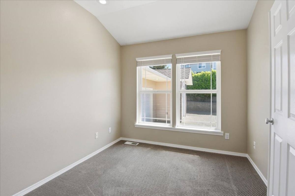House for rent at 7622 80th Ave NE, Marysville, WA 98270