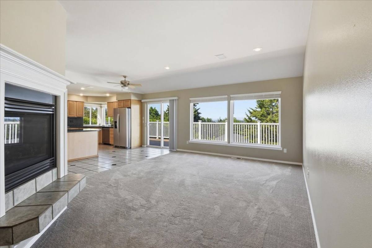 House for rent at 7622 80th Ave NE, Marysville, WA 98270