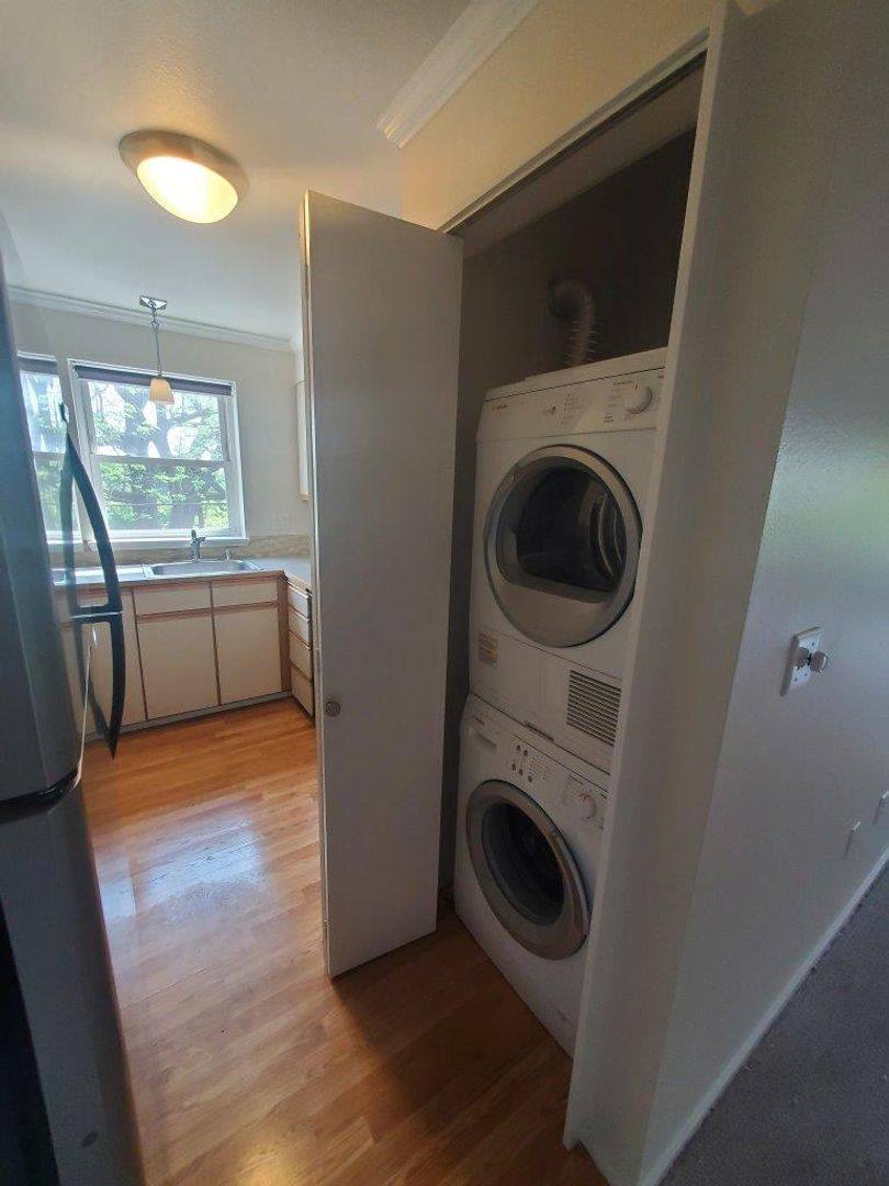 Condo for rent at 160 Lee St, Seattle, WA 98109