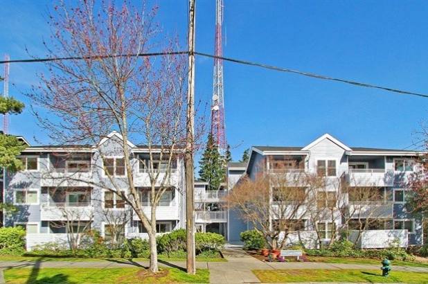 Condo for rent at 160 Lee St, Seattle, WA 98109