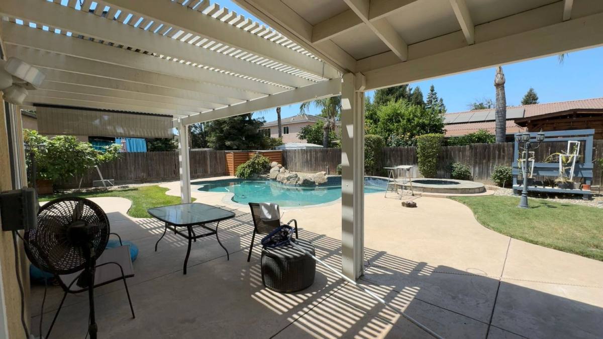 House for rent at 5812 W Perez Ave, Visalia, CA 93291