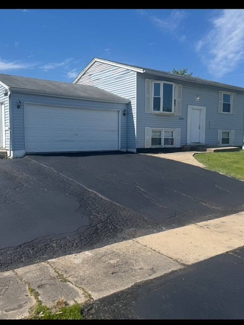 House for rent at 3501 177th St, Country Club Hills, IL 60478