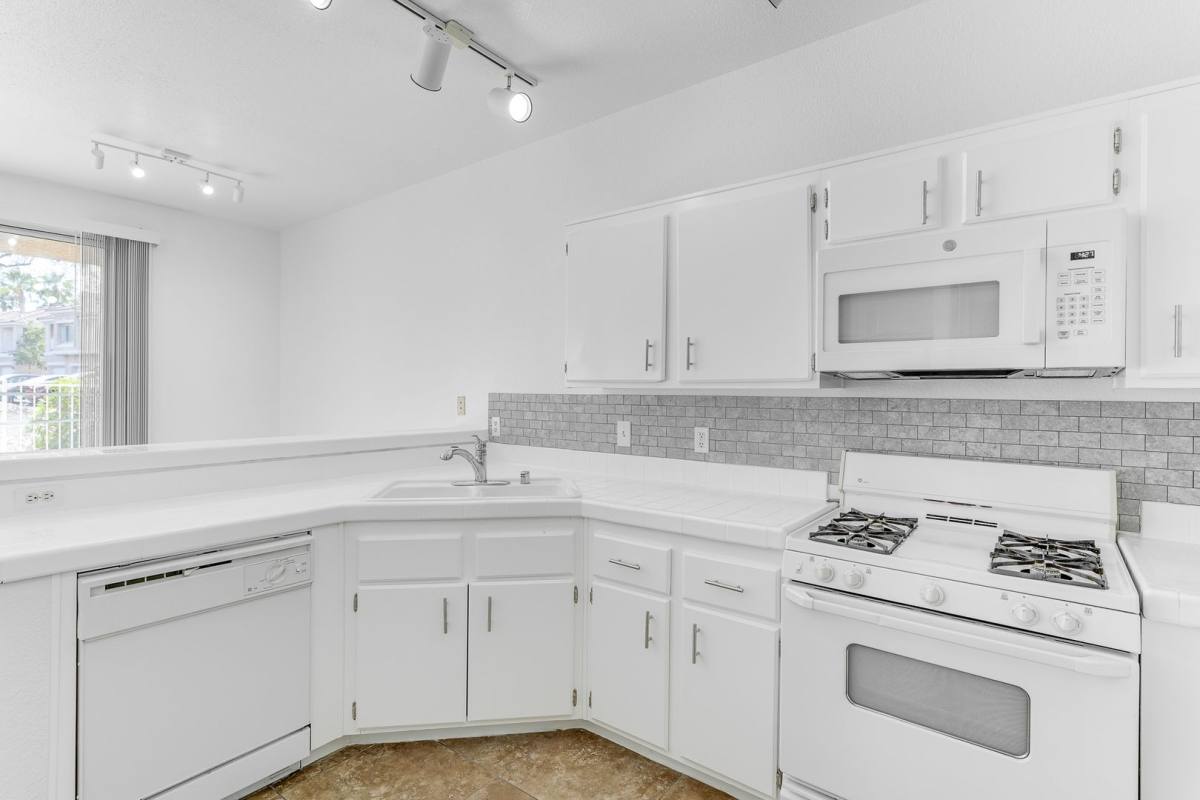 Condo for rent at 251 S Green Valley, Henderson, NV 89012