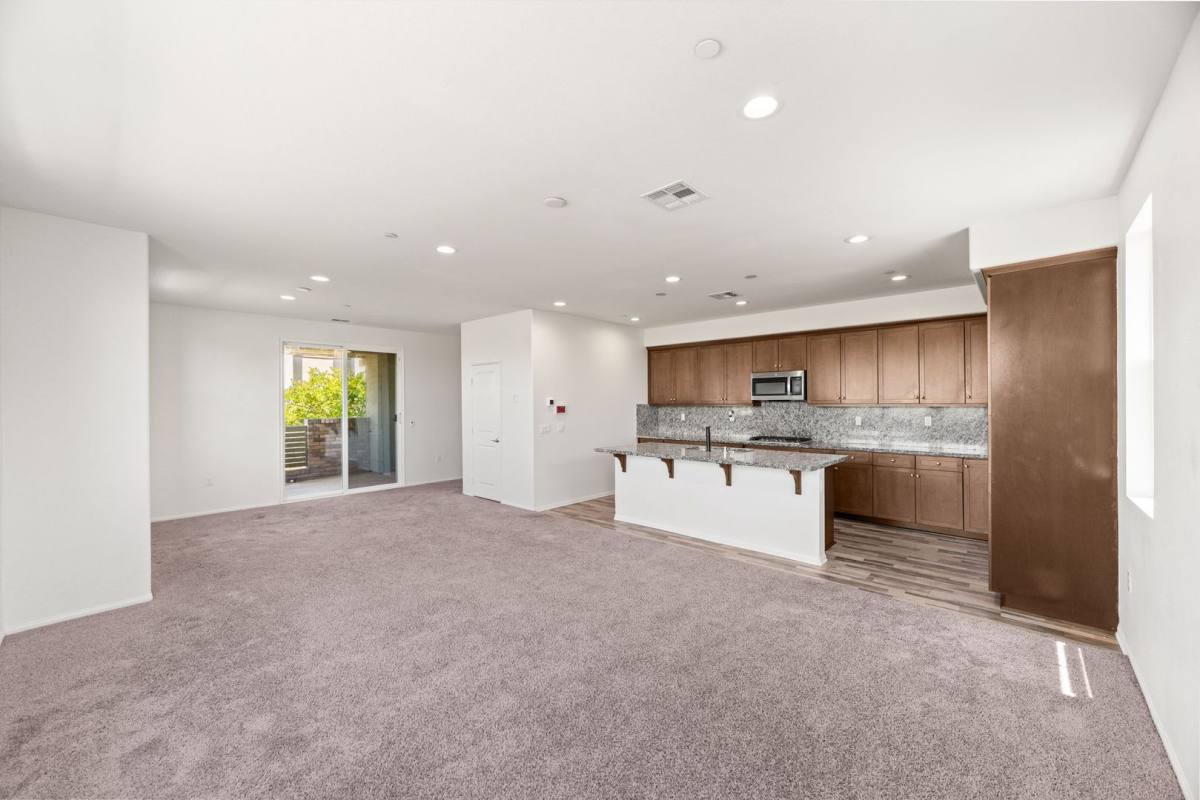 Townhouse for rent at 12162 Diamond Dust Dr, Rancho Cucamonga, CA 91739