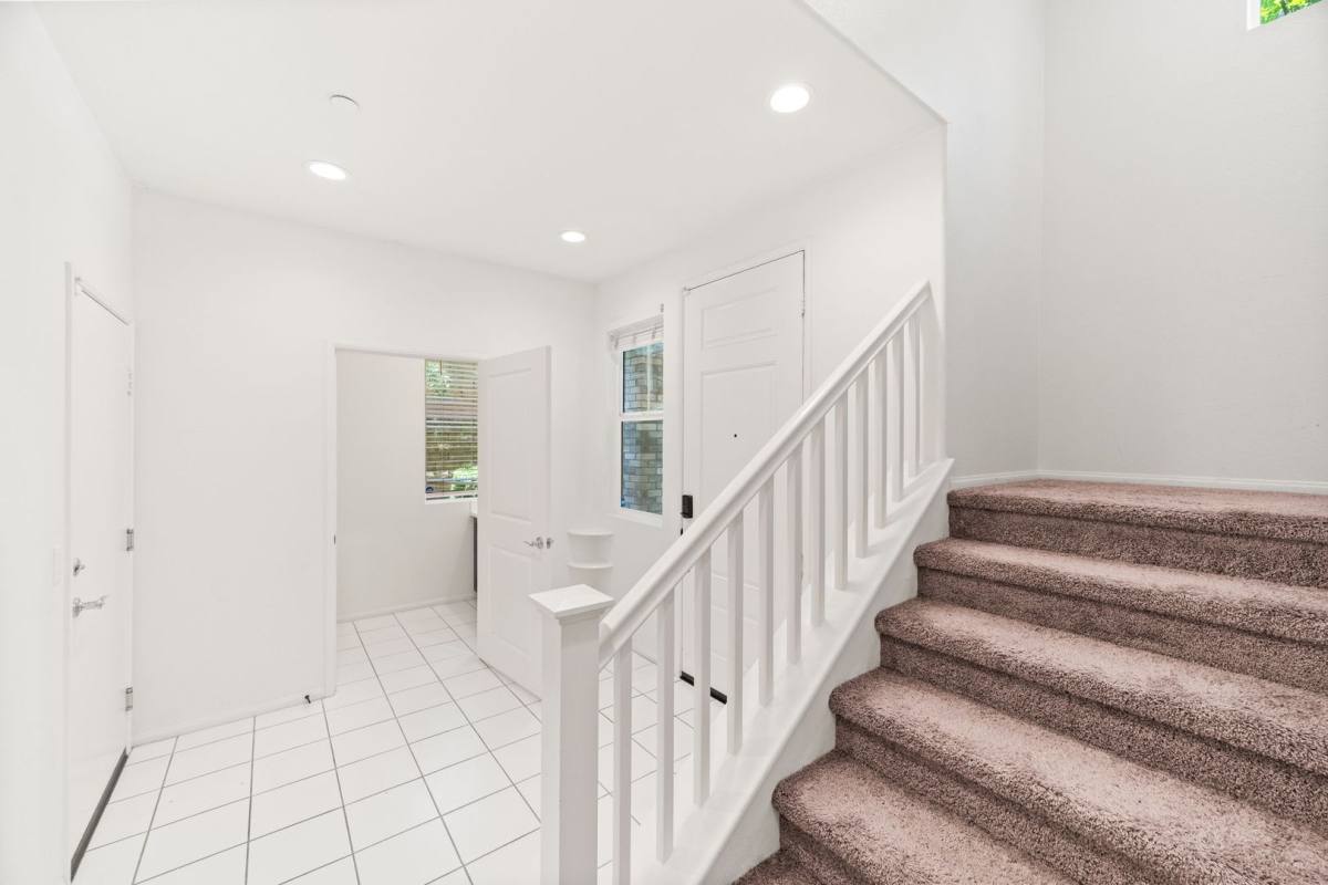 Townhouse for rent at 12162 Diamond Dust Dr, Rancho Cucamonga, CA 91739