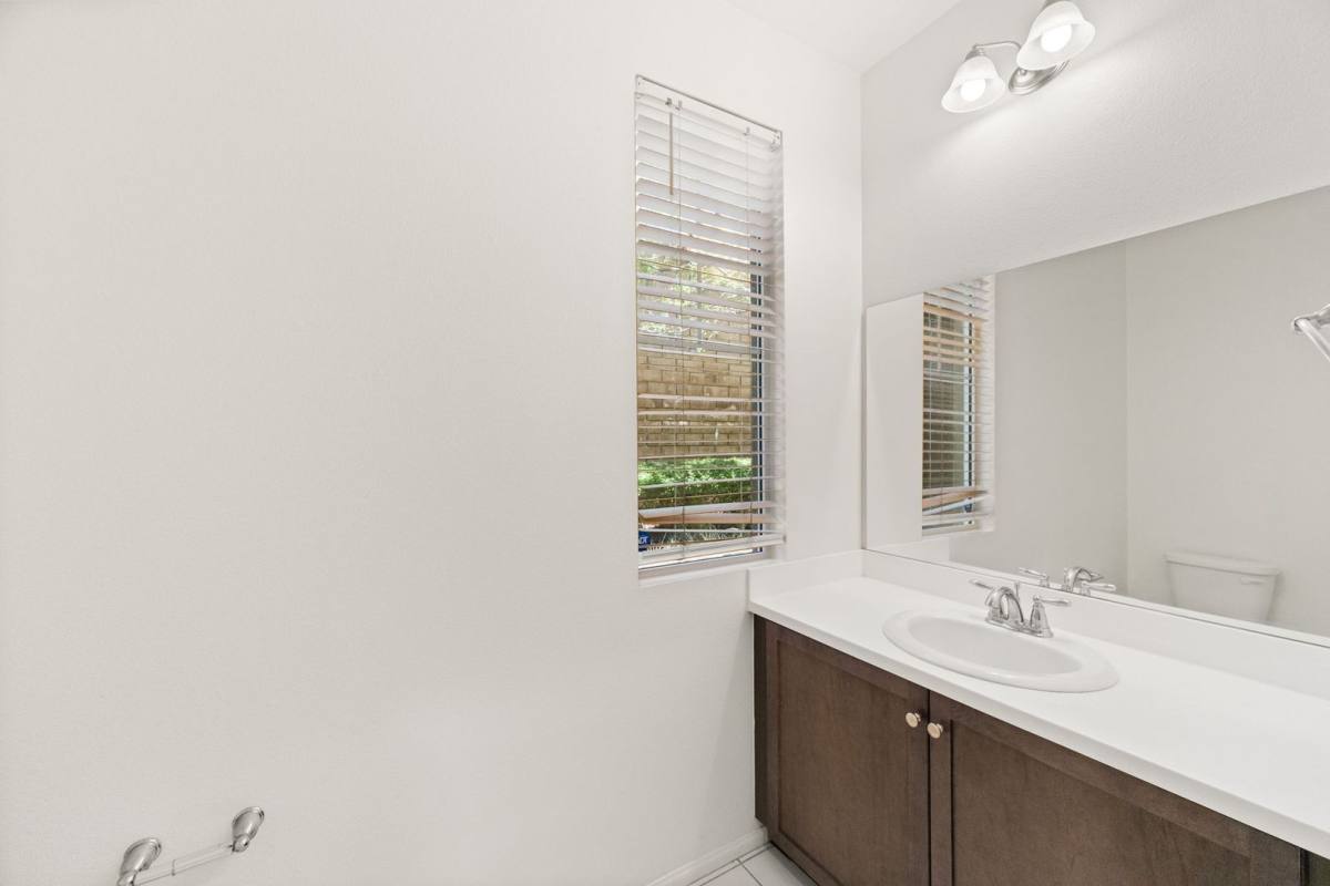 Townhouse for rent at 12162 Diamond Dust Dr, Rancho Cucamonga, CA 91739