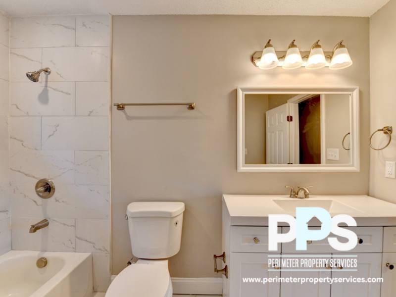 Apartment for rent at 390 W Lake Ave #B9, Atlanta, GA 30318