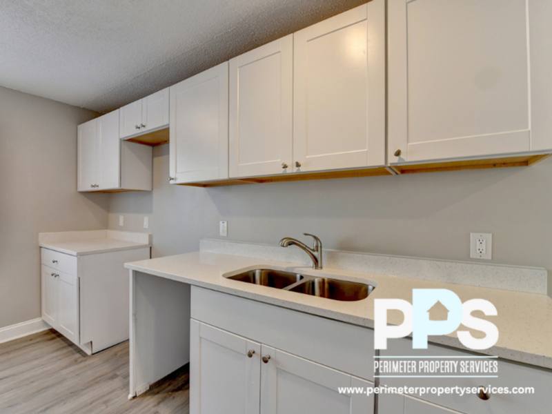 Apartment for rent at 390 W Lake Ave #B9, Atlanta, GA 30318