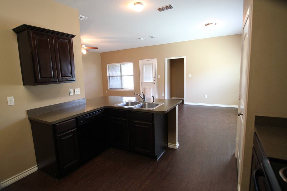 Townhouse for rent at 19391 King Ranch Dr, Flint, TX 75762