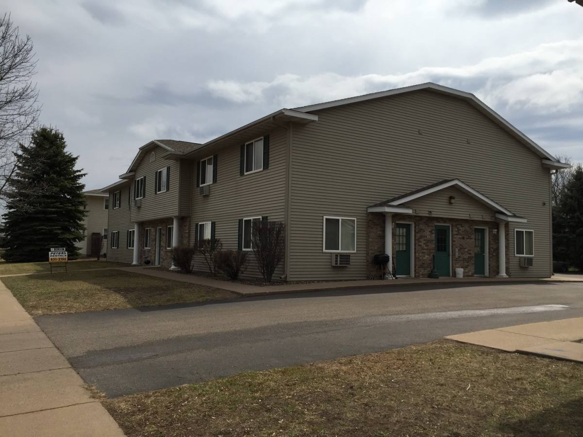 Apartment for rent at 1041 Imperial, Eau Claire, WI 54701