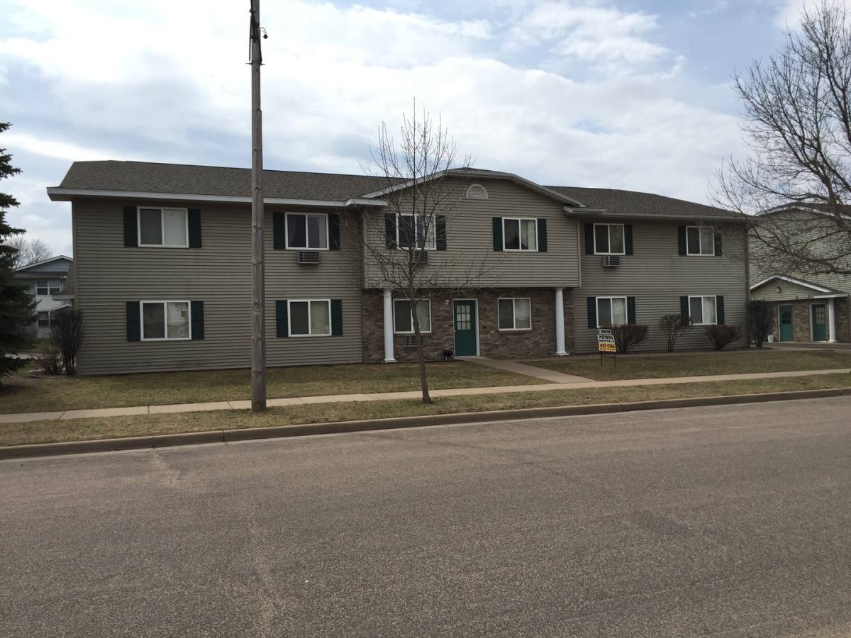 Apartment for rent at 1041 Imperial, Eau Claire, WI 54701