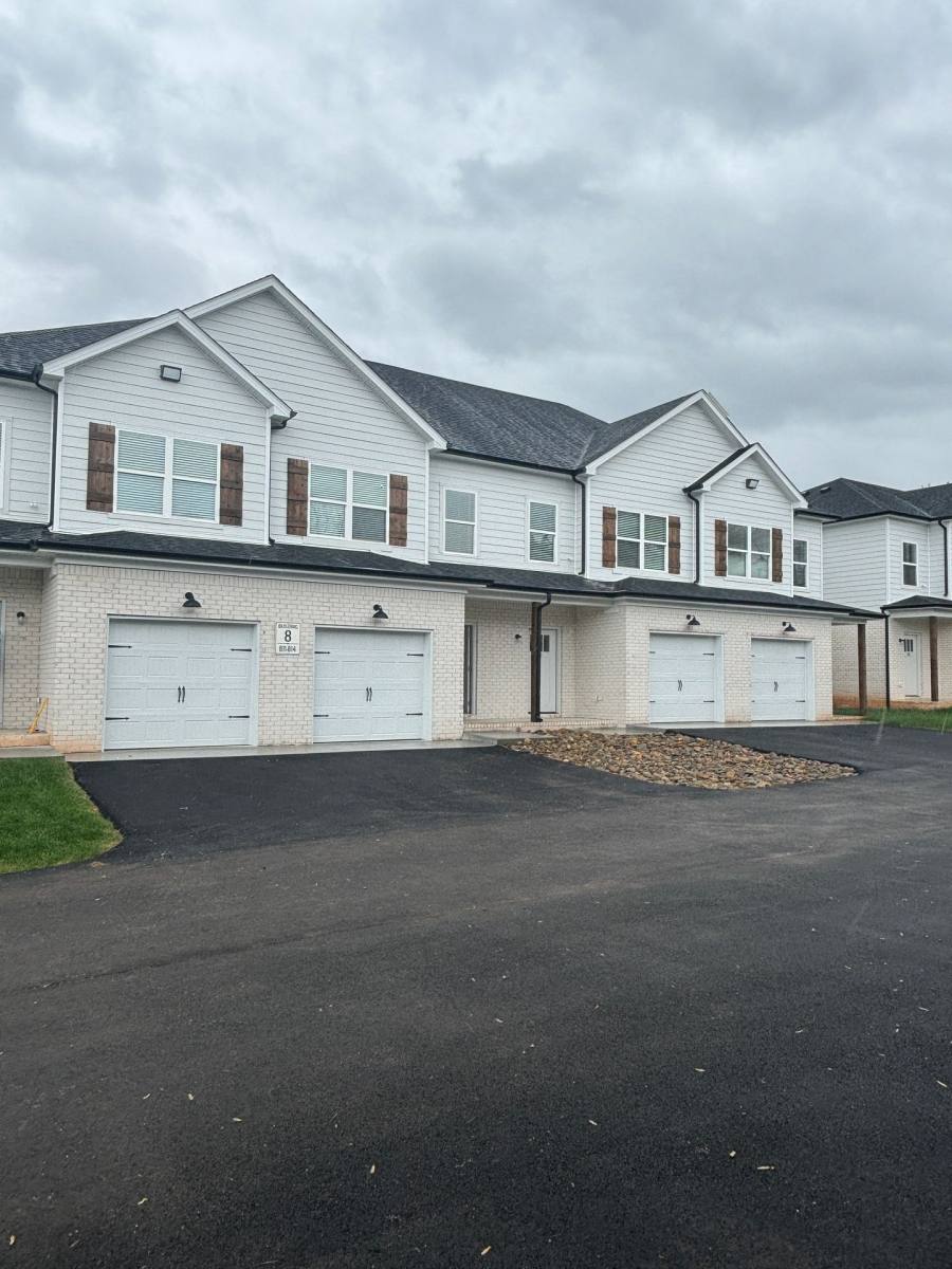 Townhouse for rent at 632 Cumberland Pointe Lane #614, Bowling Green, KY 42104