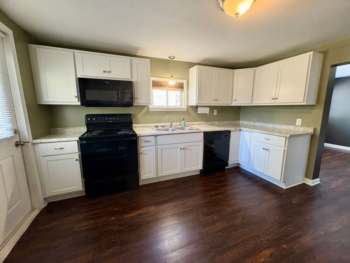 House for rent at 6550 Somerset St, Harrisburg, PA 17111