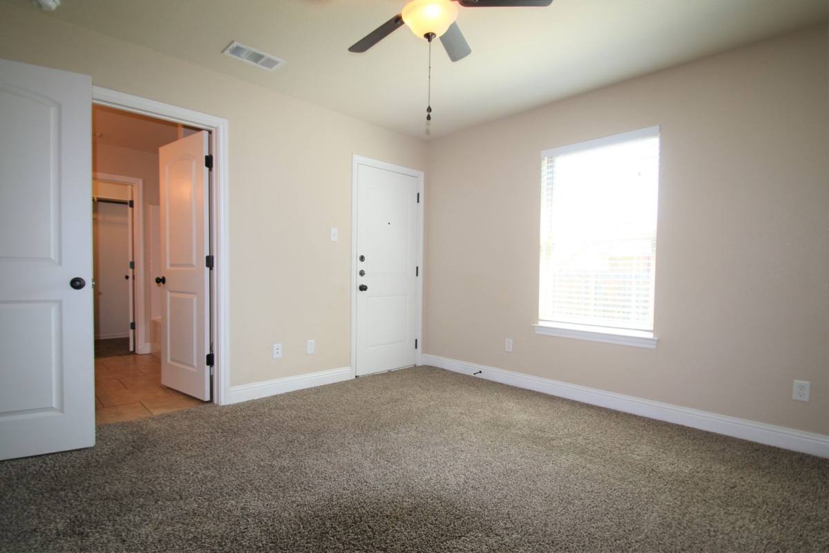 Apartment for rent at 131 Sunburst Court, Weatherford, TX 76087