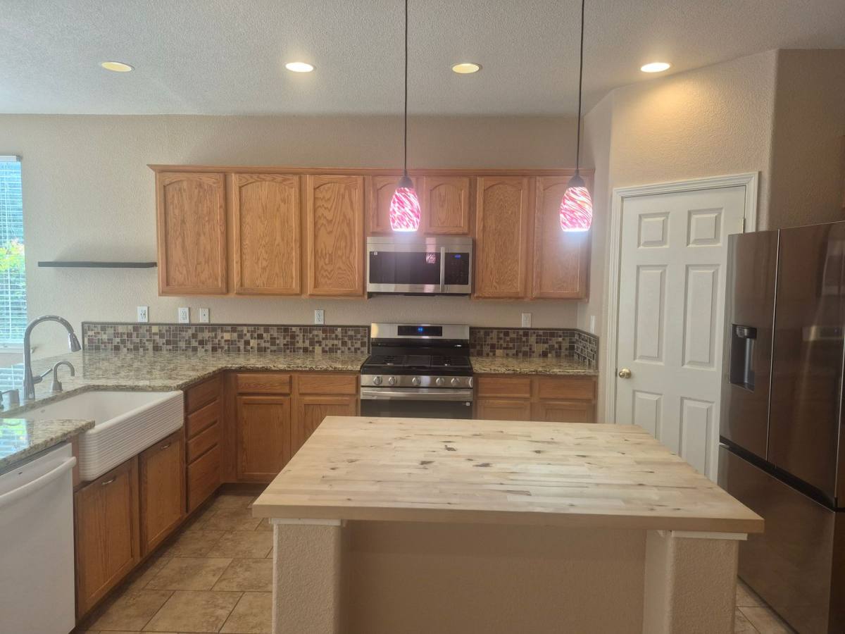 House for rent at 5040 Kankakee Dr, Sacramento, CA 95835