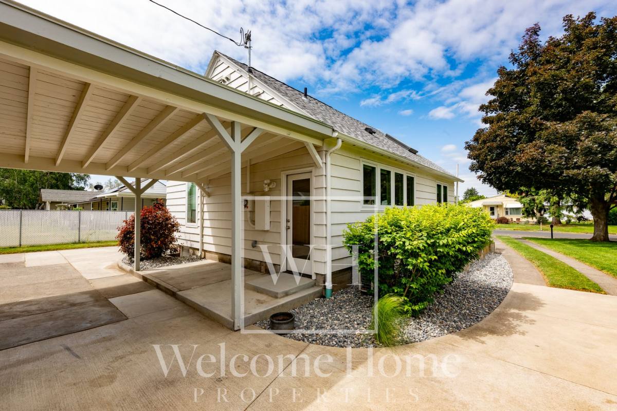 Apartment for rent at 521 Ankeny St, Walla Walla, WA 99362