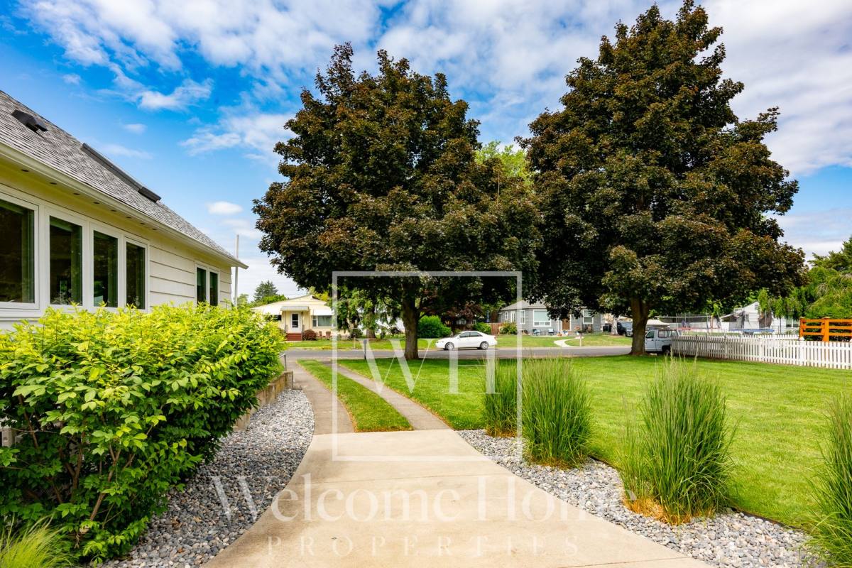 Apartment for rent at 521 Ankeny St, Walla Walla, WA 99362