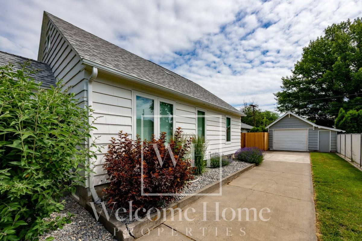 Apartment for rent at 521 Ankeny St, Walla Walla, WA 99362