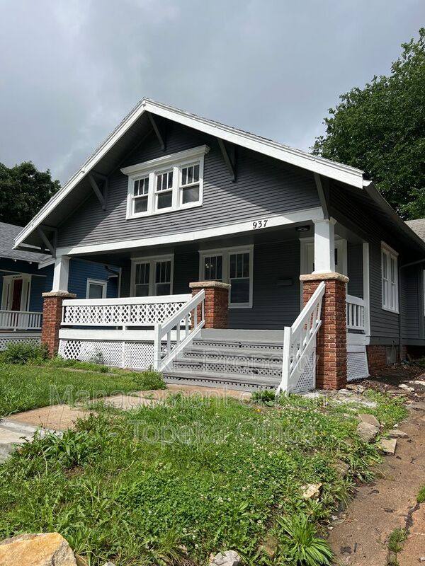 House for rent at 937 SW Jewell Ave, Topeka, KS 66606