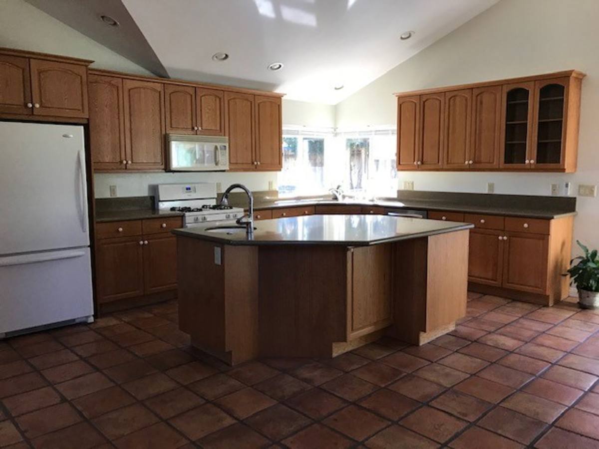 House for rent at 157 N Linden Dr, Ventura, CA 93004