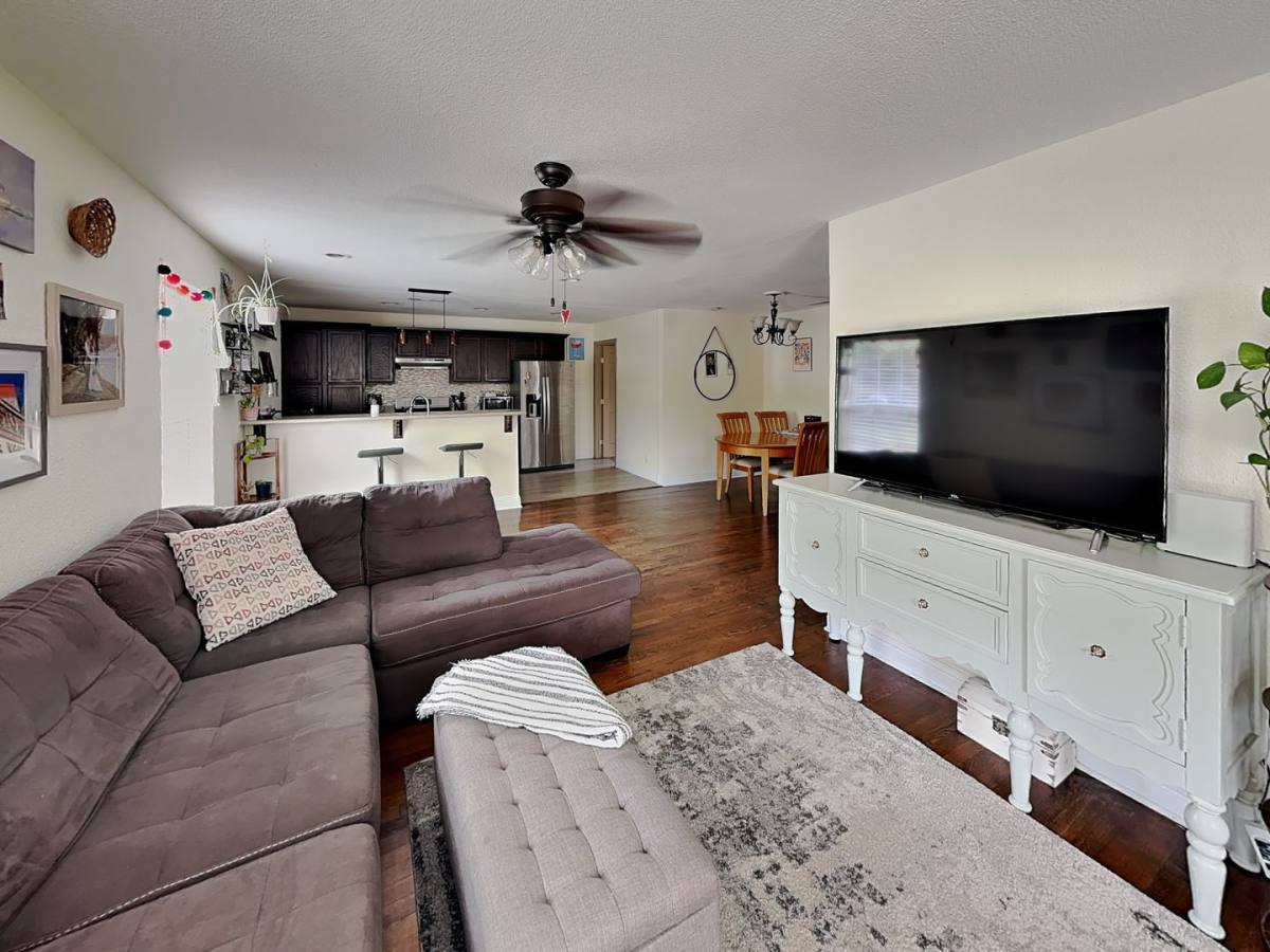 House for rent at 4705 Selkirk Dr, Fort Worth, TX 76109