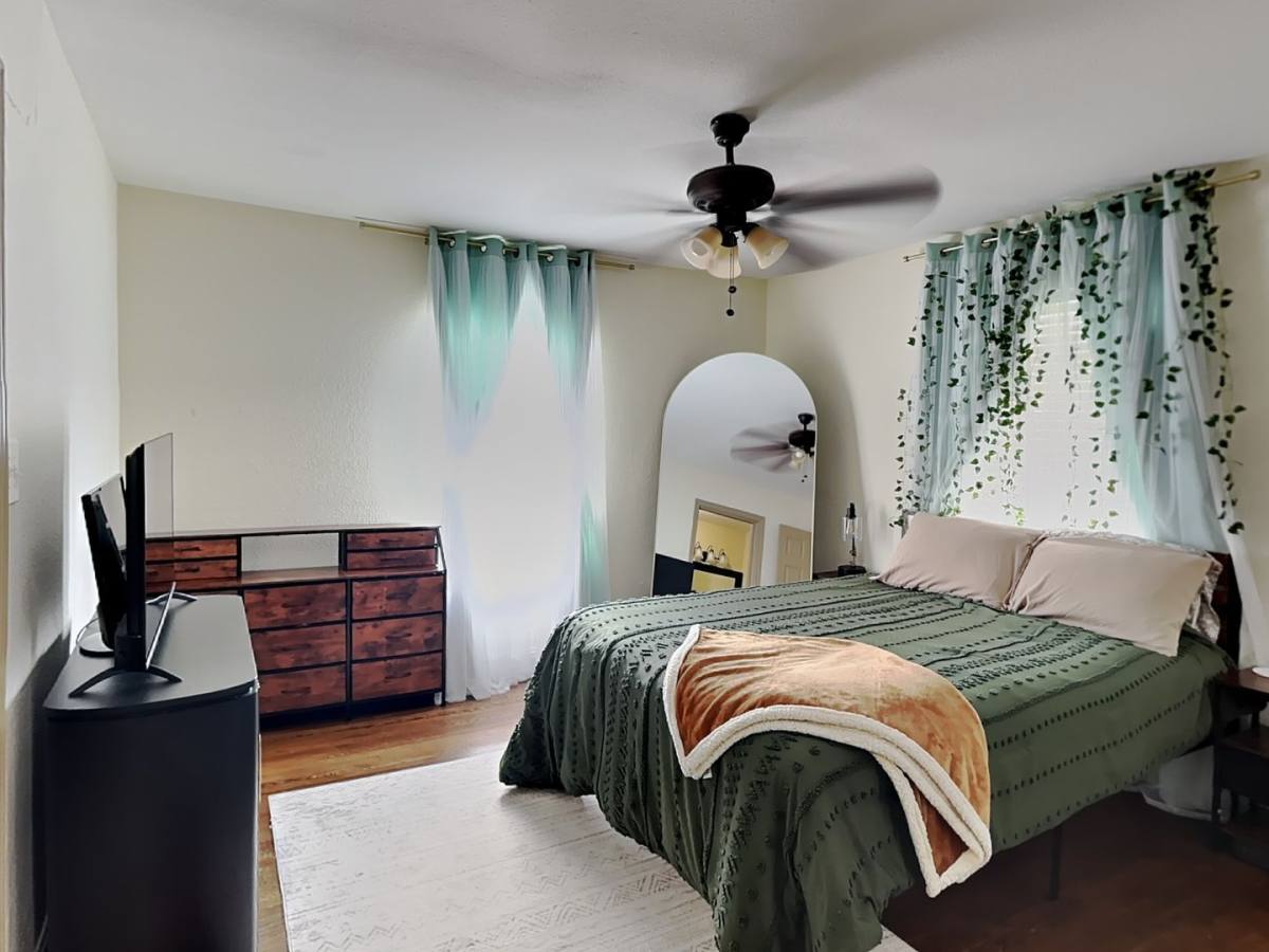 House for rent at 4705 Selkirk Dr, Fort Worth, TX 76109