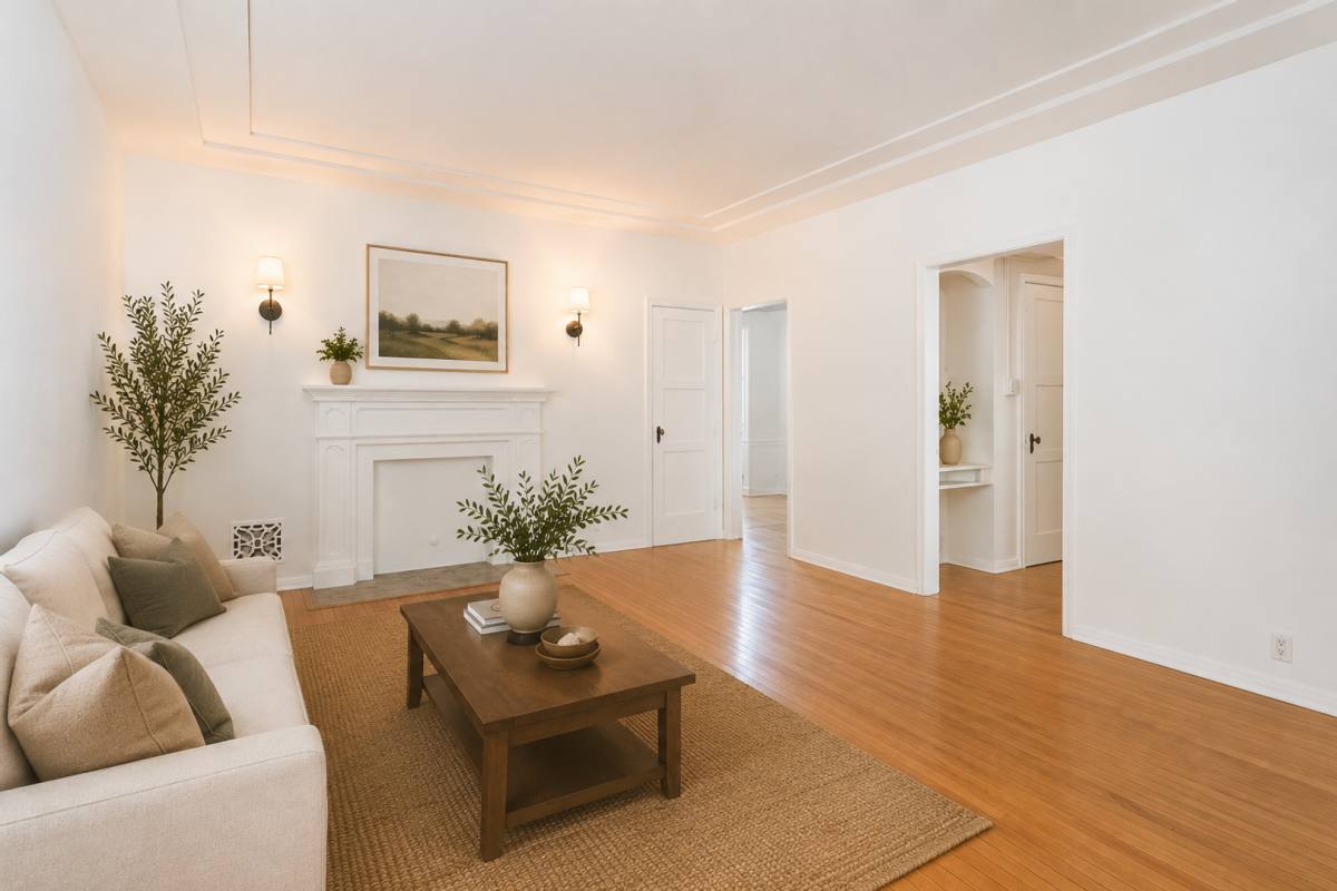 Apartment for rent at 6313 Orange St, Los Angeles, CA 90048