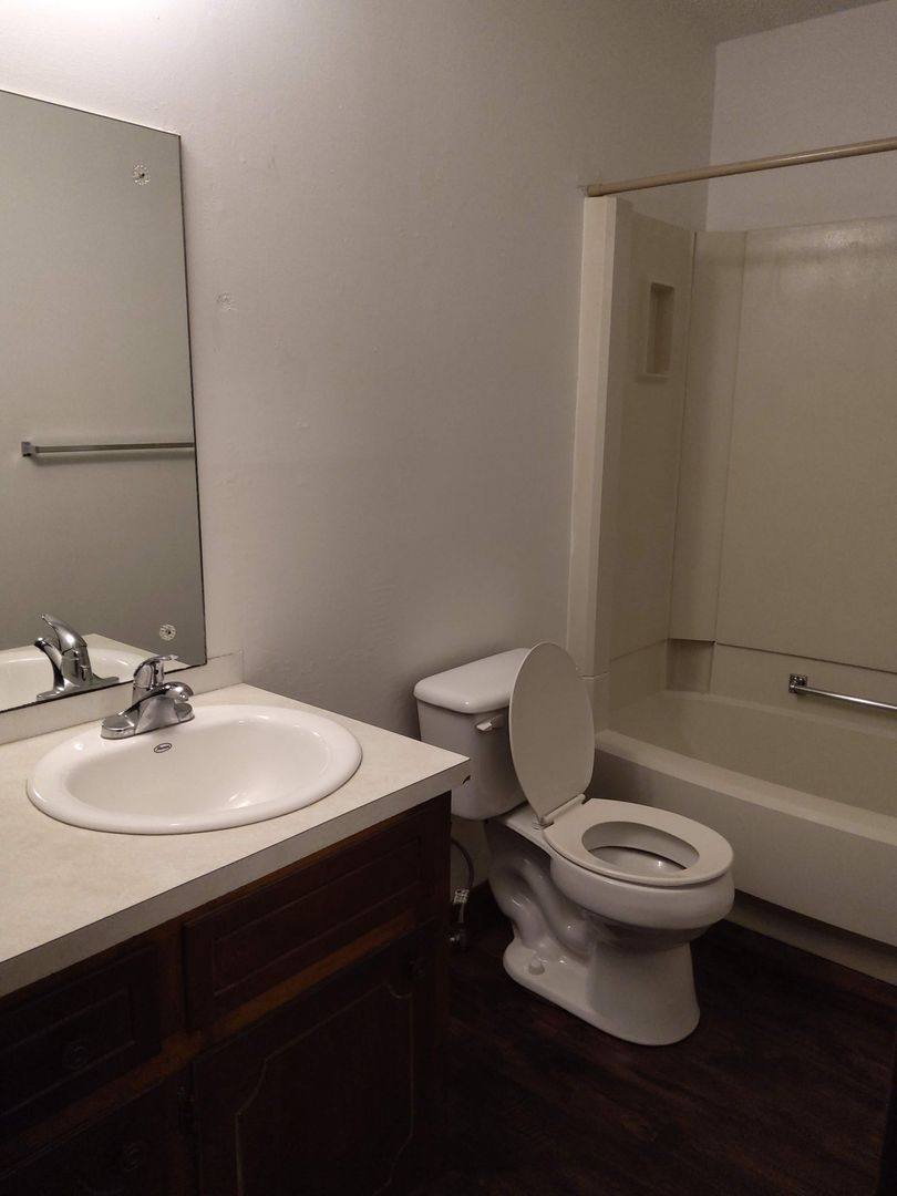 Apartment for rent at 603 Sycamore, Cape Girardeau, MO 63701