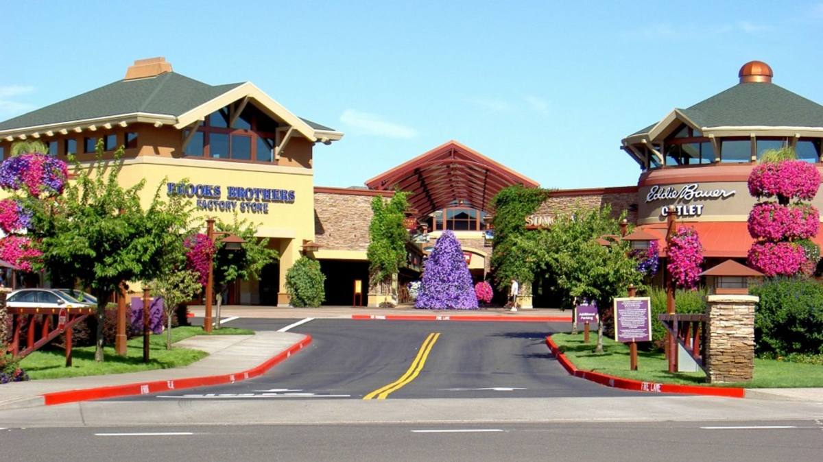 Apartment for rent at 1208 Newberg Highway, Woodburn, OR 97071