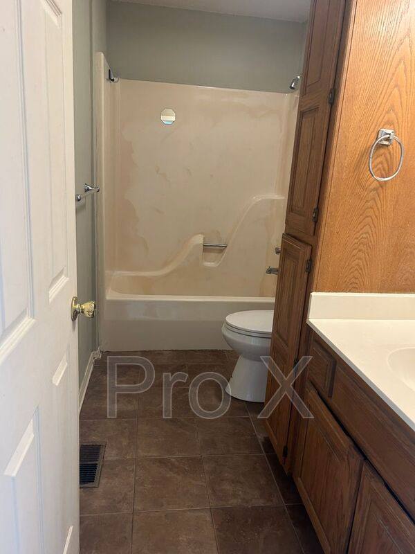Townhouse for rent at 1009 SE J St A B C-Se -B, Bentonville, AR 72712
