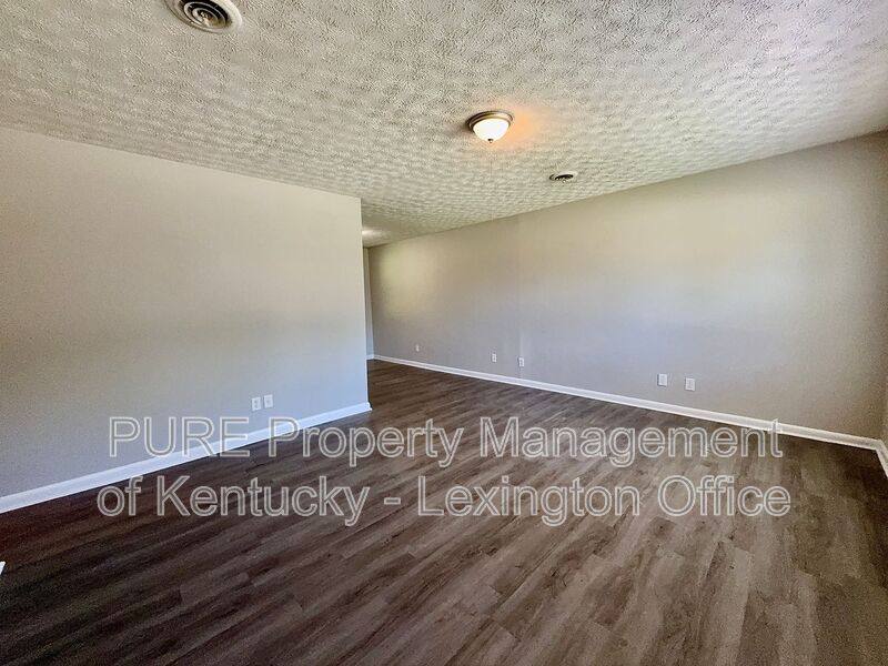 House for rent at 508 Beech St, Versailles, KY 40383