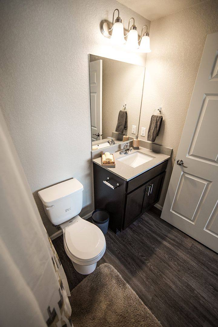 Apartment for rent at 2123 4th St SW, Waverly, IA 50677