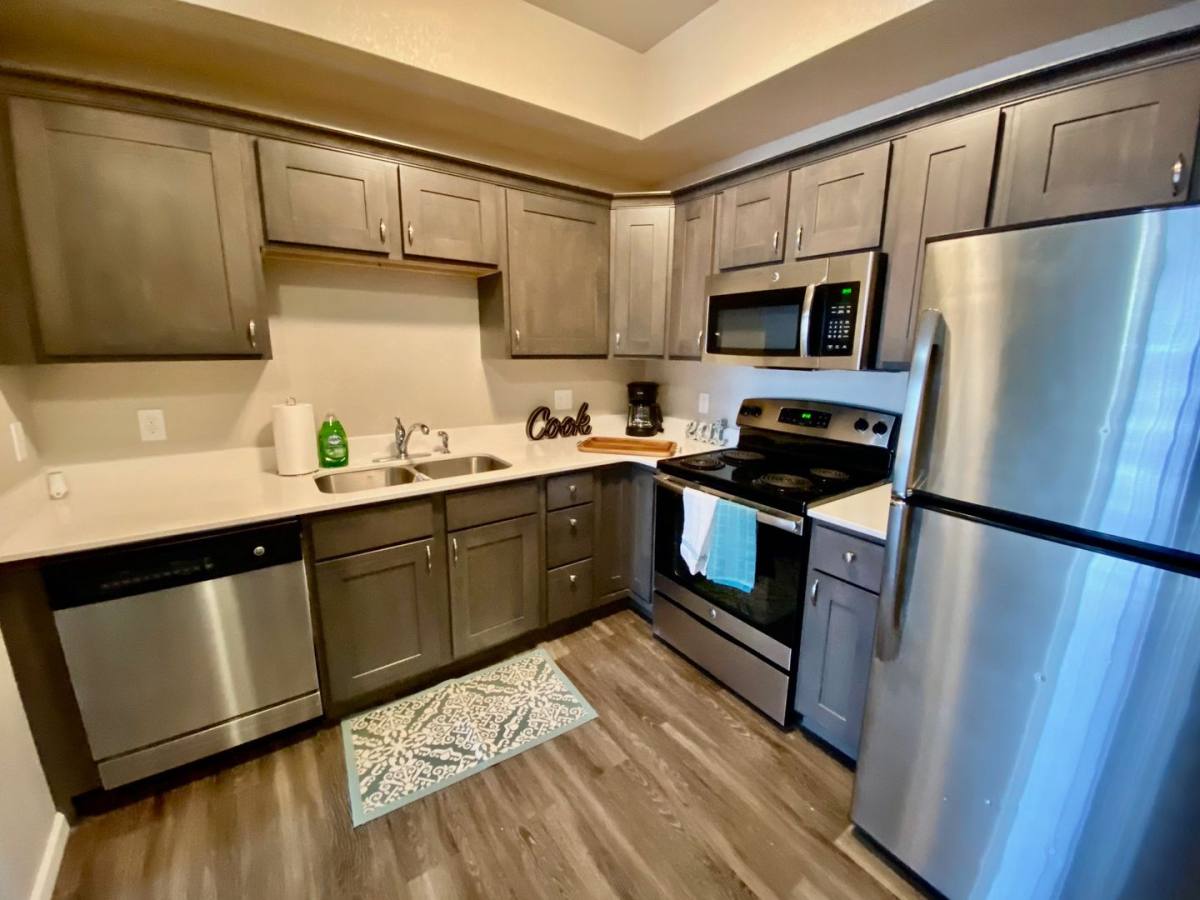 Apartment for rent at 2123 4th St SW, Waverly, IA 50677