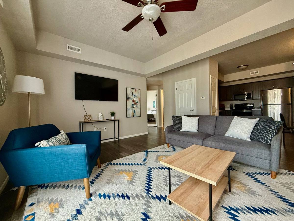 Apartment for rent at 2123 4th St SW, Waverly, IA 50677