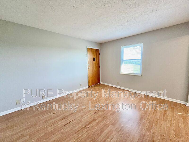 Apartment for rent at 1517 Steadmantown Lane #1-4, Frankfort, KY 40601