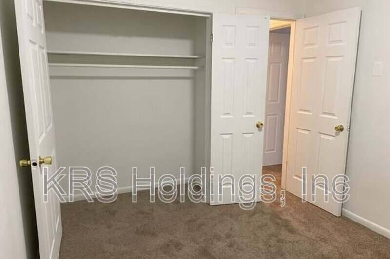 Apartment for rent at 416 S W St #9, Petersburg, VA 23803