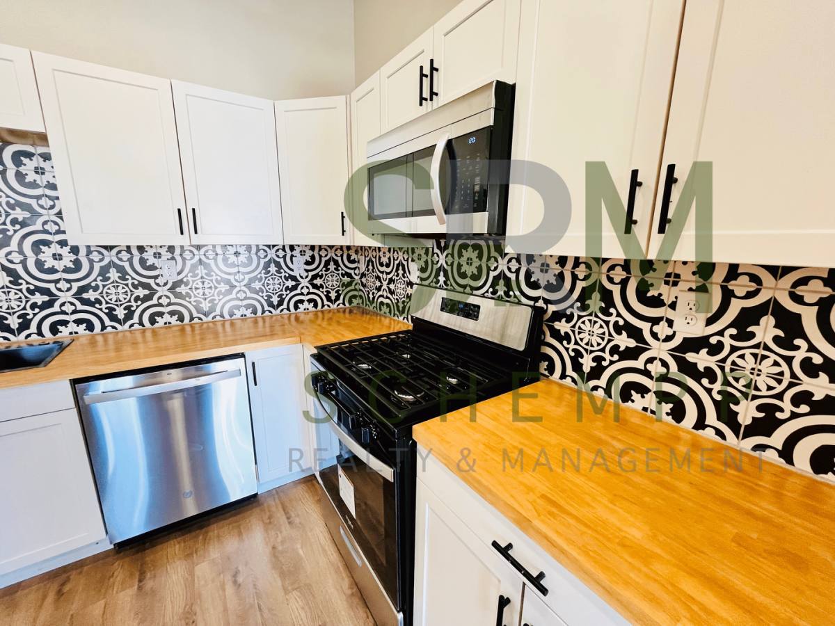 Apartment for rent at 518-520 Camp St, Louisville, KY 40203