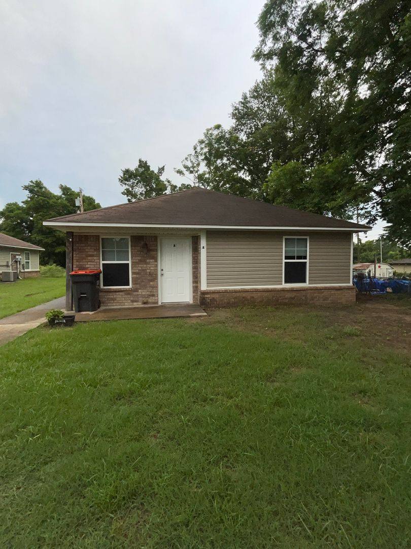 Apartment for rent at 808-822 24th, Van Buren, AR 72956